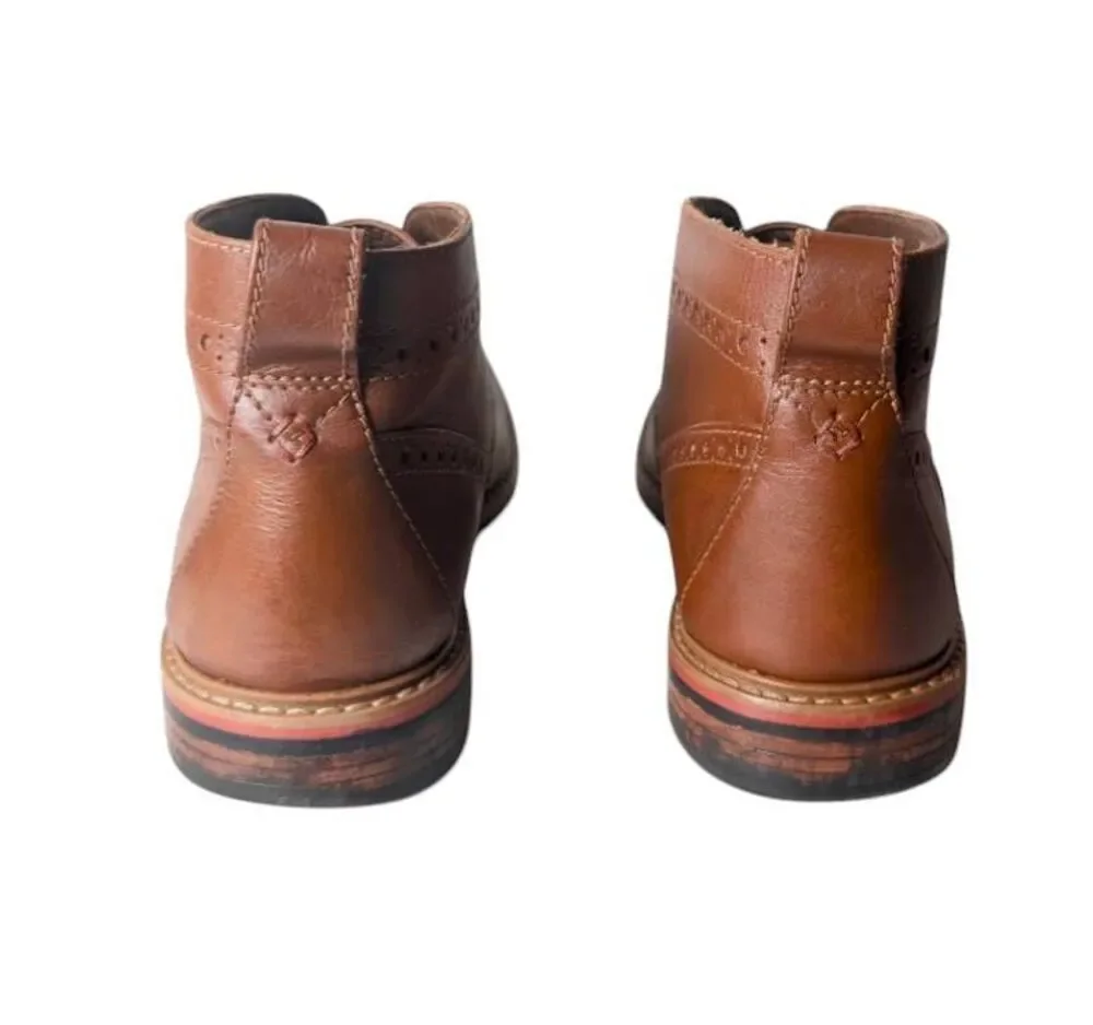 BOSTONIAN Melshire Plain Toe Lace-Up Chukka Boot Size 10M